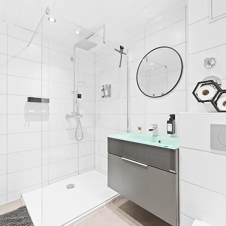 Kingsize Bett, Terrasse, Netflix, Zwei * Pforzheim