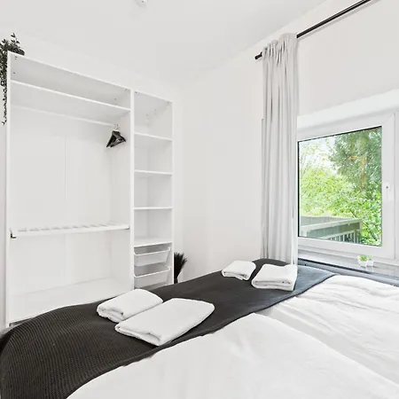 Kingsize Bett, Terrasse, Netflix, Zwei Апартаменты